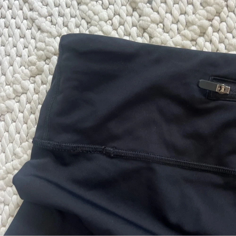 LULULEMON Speed Wunder Under Limited Edition Mid Rise Black Leggings Womens 6